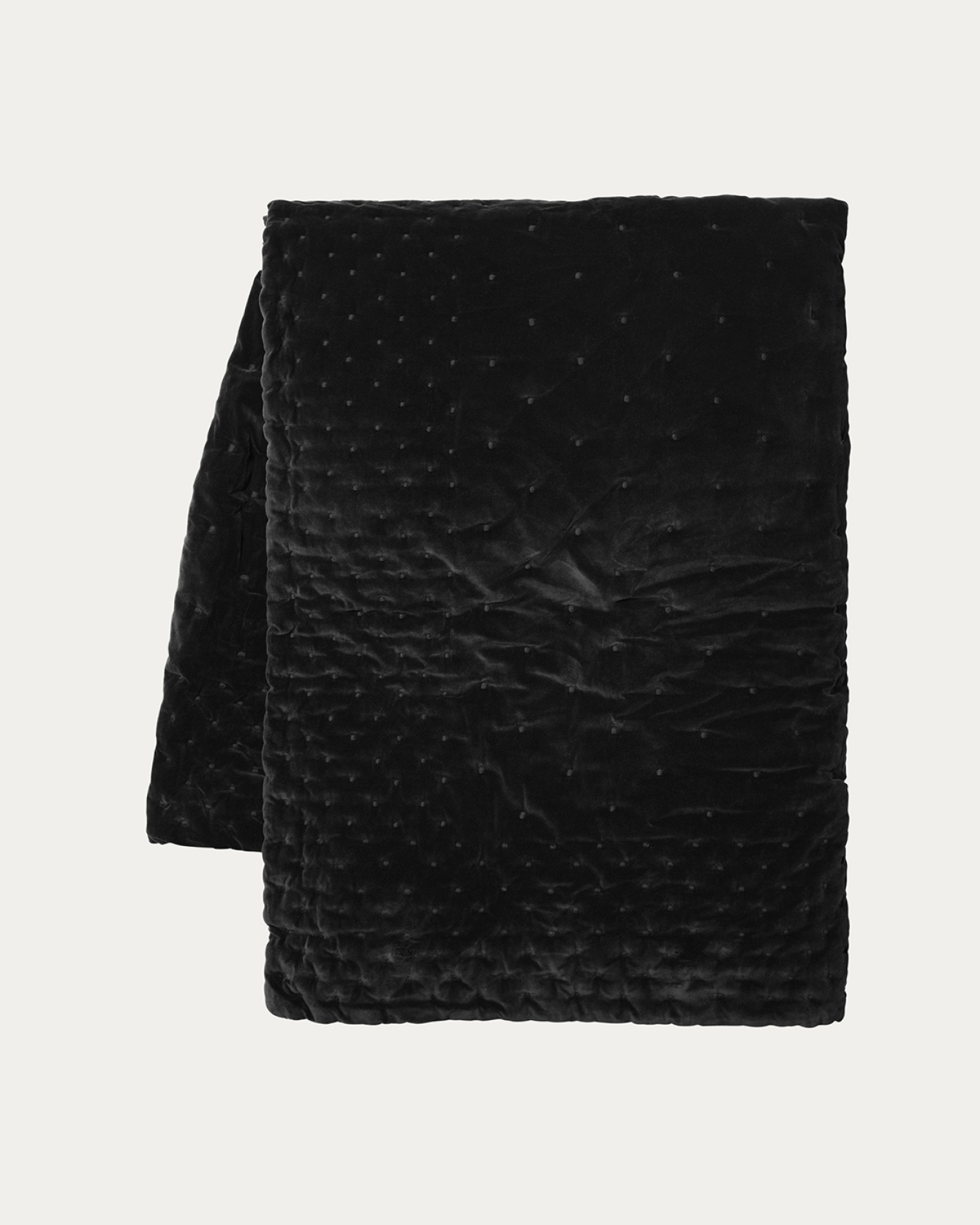 Produktbild svart PAOLO överkast av mjuk ekologisk bomullssammet för dubbelsäng från LINUM DESIGN. Storlek 270x260 cm.