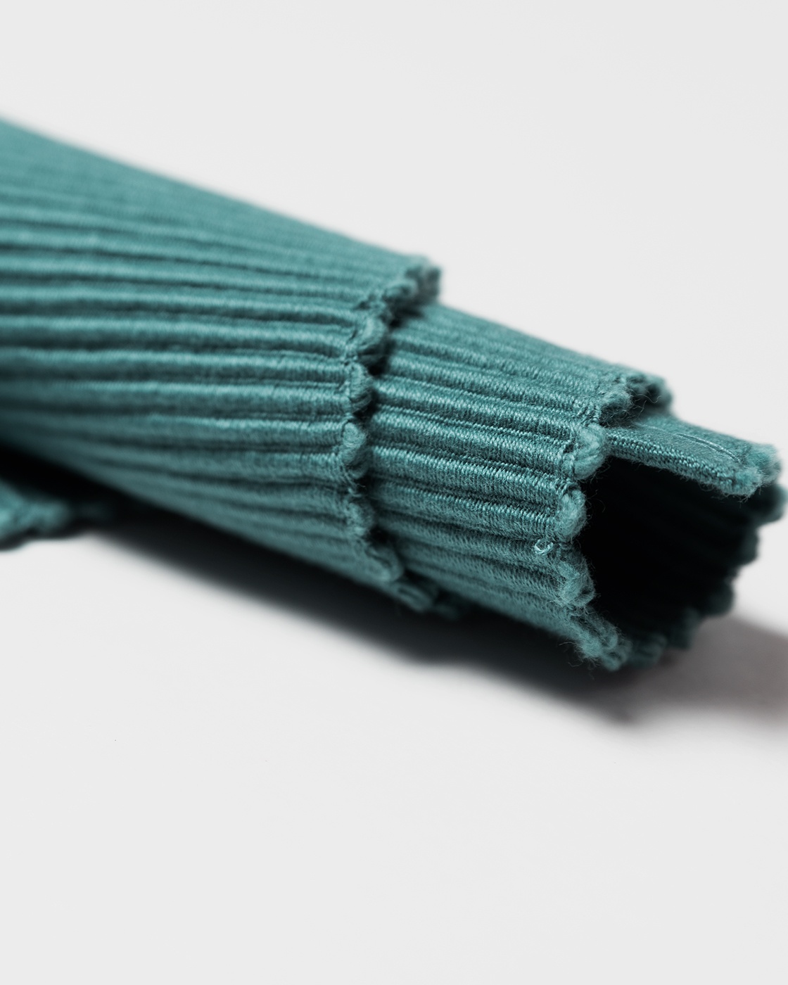 Product image dark grey turquoise UNI runner of soft cotton in ribbed quality from LINUM DESIGN. Size 45x150 cm.