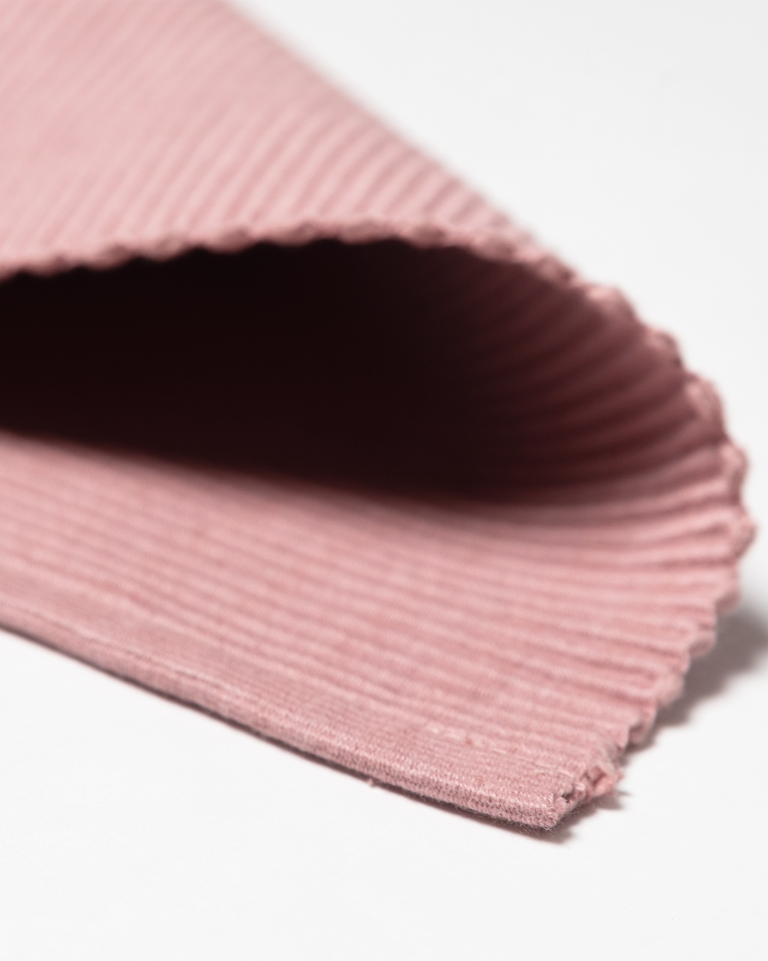 Product image dusty pink UNI placemat made of soft cotton in ribbed quality from LINUM DESIGN. Size 35x46 cm and sold in 2-pack.