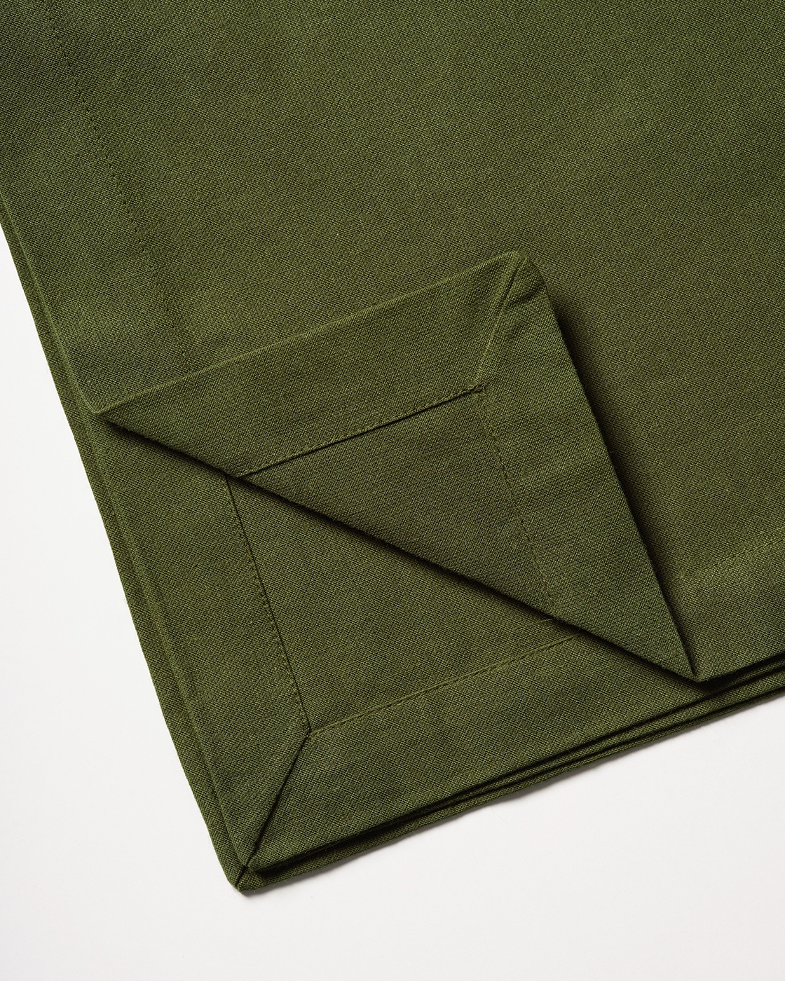 Product image dark olive green ROBERT napkin made of soft cotton from LINUM DESIGN. Size 45x45 cm and sold in 4-pack.