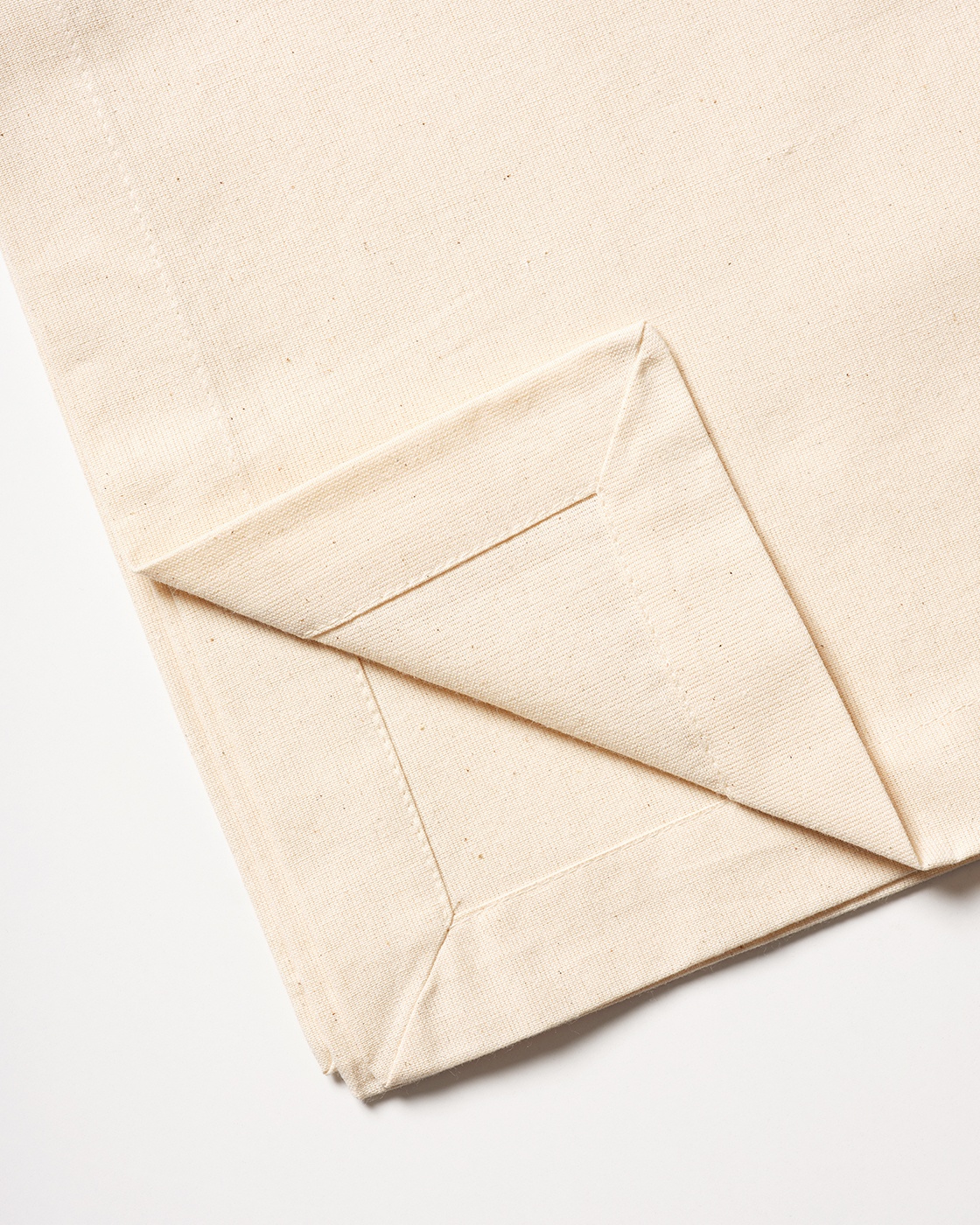 Produktbild bomullsbeige ROBERT servett av mjuk bomull från LINUM DESIGN. Storlek 45x45 cm och säljs i 4 pack.