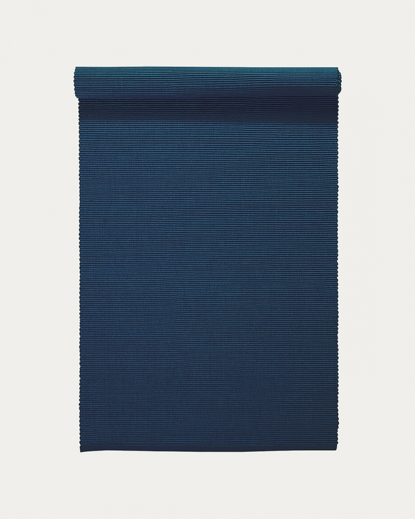 Immagine prodotto blu indaco runner UNI in morbido cotone a costine di qualità di LINUM DESIGN. Dimensioni 45x150 cm.