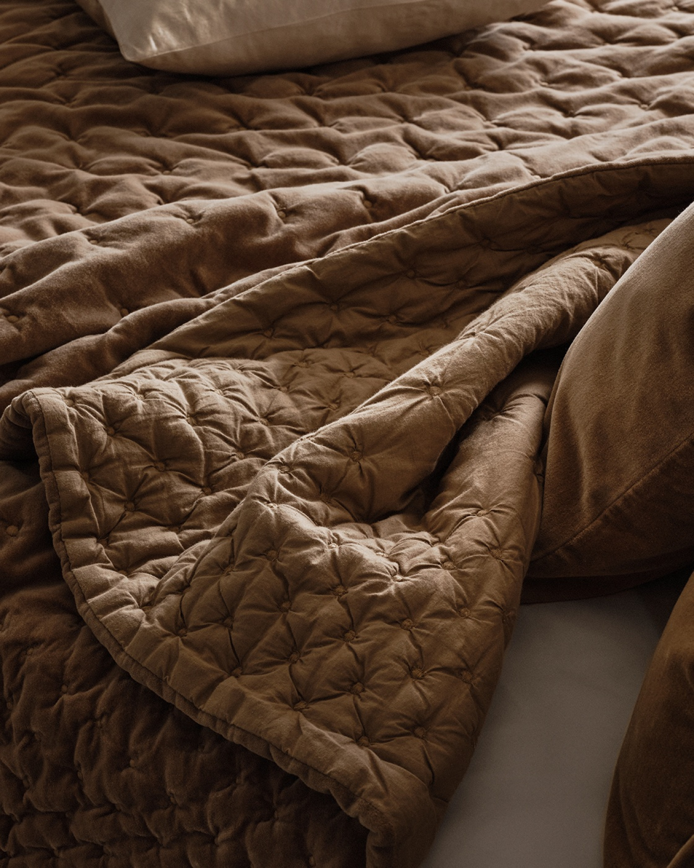 PAOLO Bedspread 270x260 cm Camel brown, bild 3 