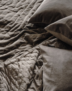 PICCOLO Couvre-lit 170 x 260 cm Taupe PICCOLO Couvre-lit 170 x 260 cm Taupe