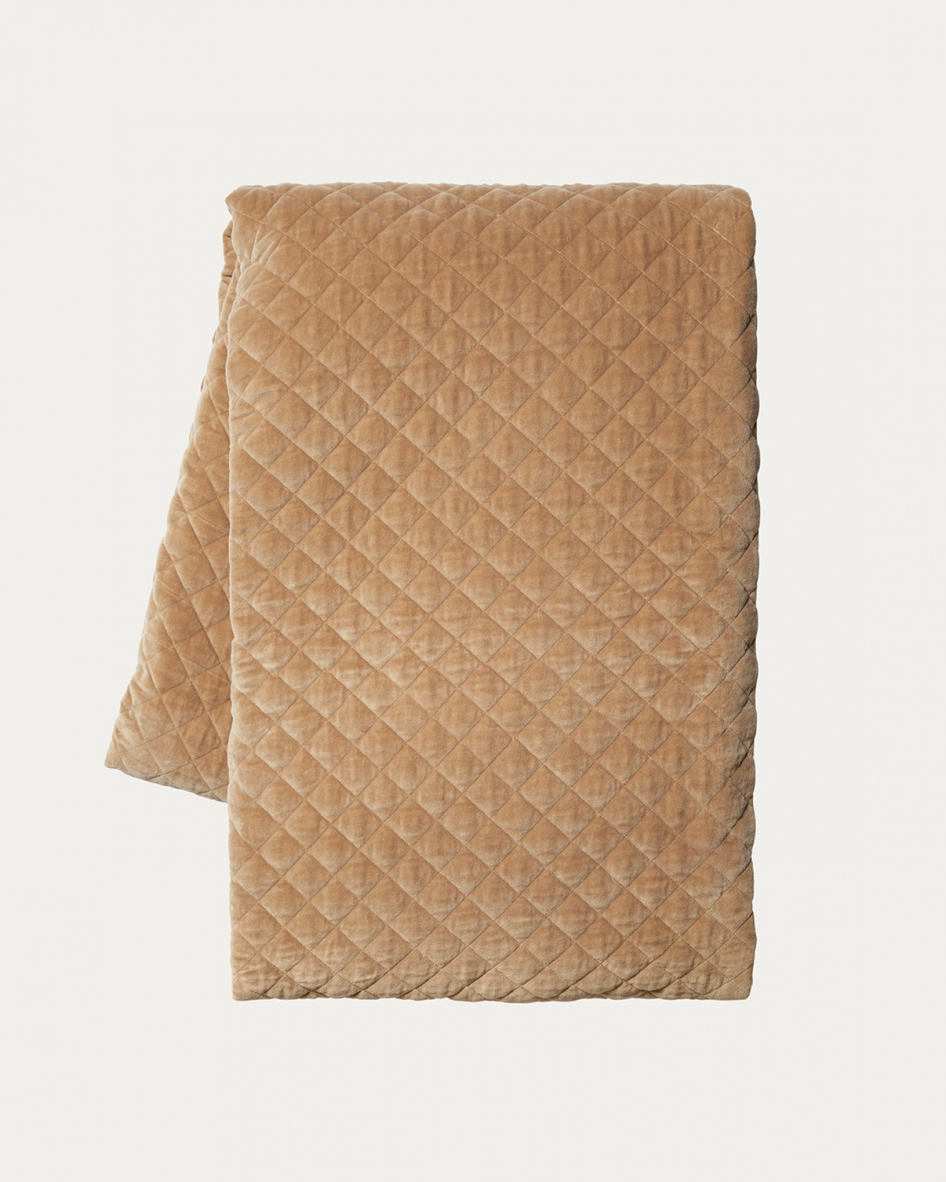 Produktbild kamelbraun Tagesdecke PICCOLO aus weichem Samt aus bio-baumwolle für Einzelbett von LINUM DESIGN. Größe 170x260 cm.