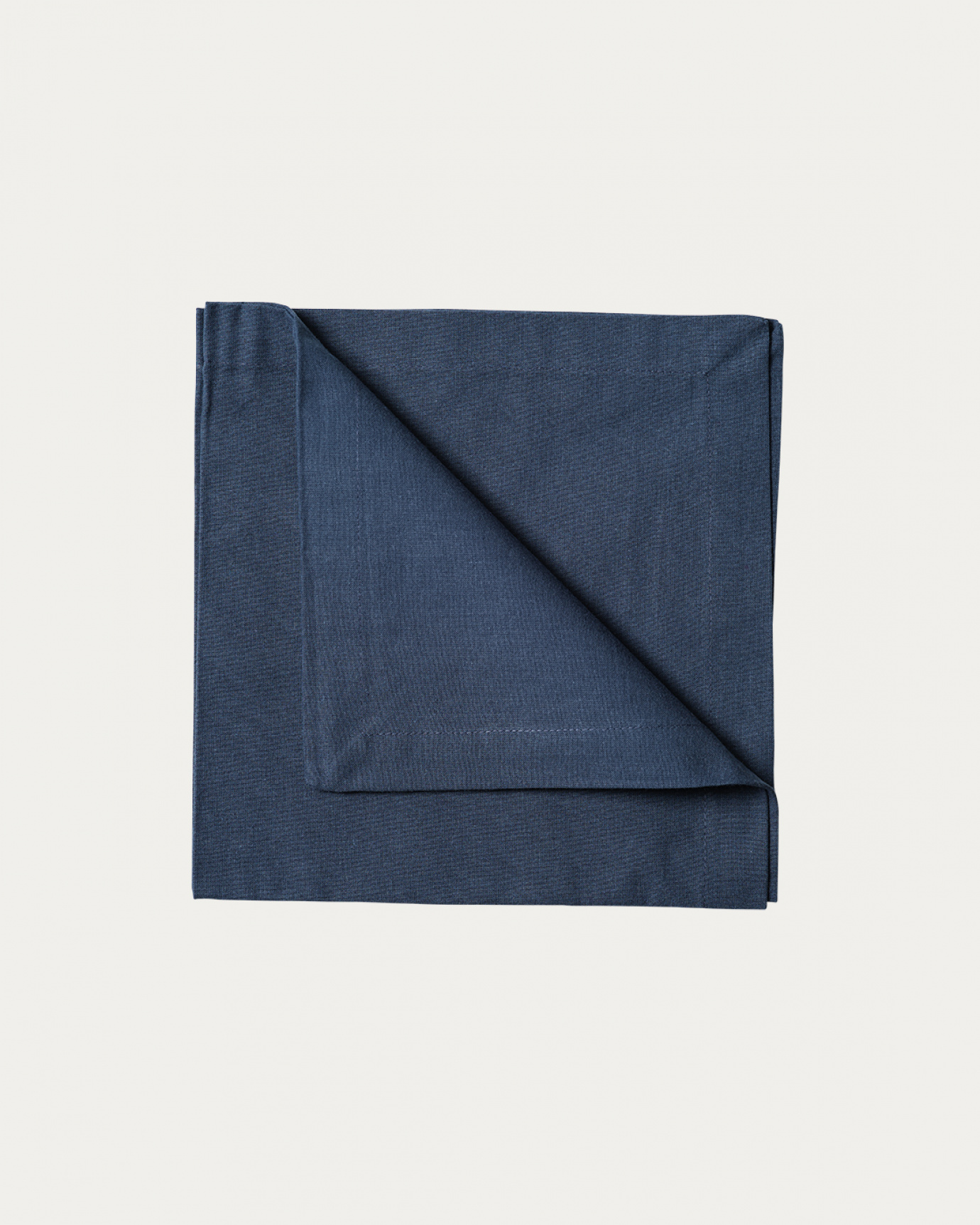 Image du produit serviette de table ROBERT bleu nuit en coton doux de LINUM DESIGN. Taille 45 x 45 cm et vendu en lot de 4.
