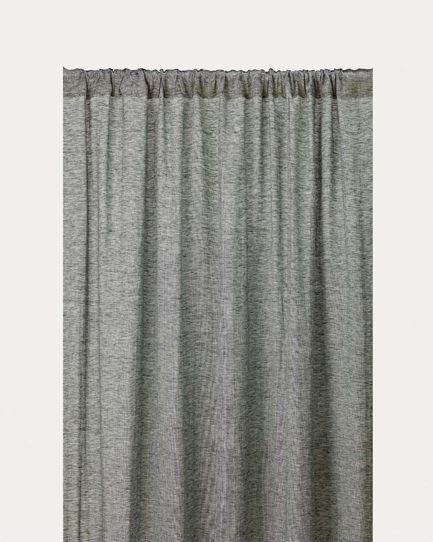 Product image deep emerald green INTERMEZZO curtain of sheer linen with finished pleat tape from LINUM DESIGN. Size 140x290 cm and sold in 2-pack.