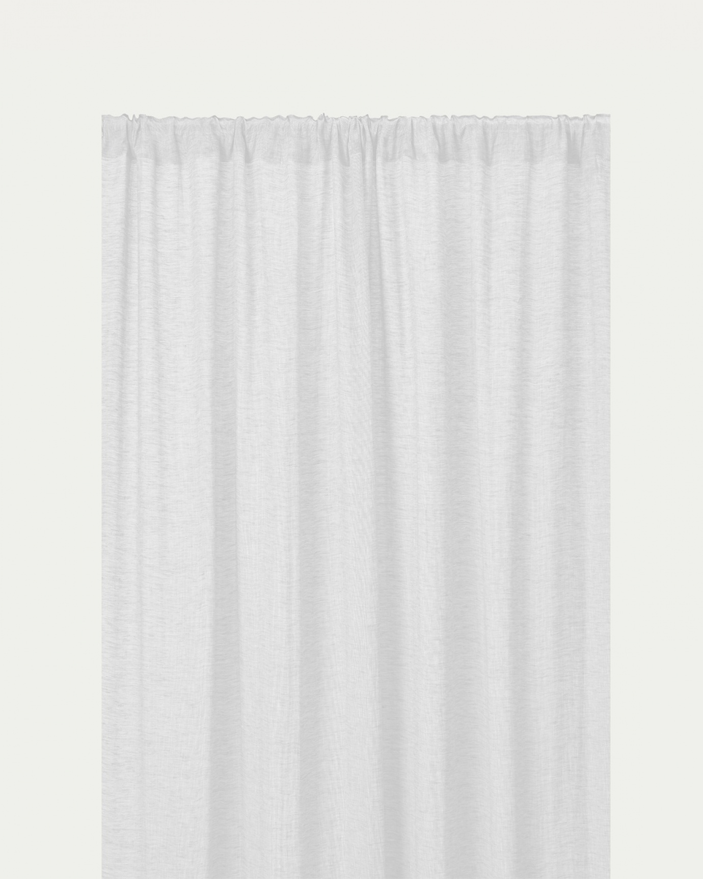 Immagine prodotto bianco INTERMEZZO tenda in puro lino con nastro plissettato rifinito di LINUM DESIGN. Dimensioni 140x290 cm e venduto in 2-pezzi.