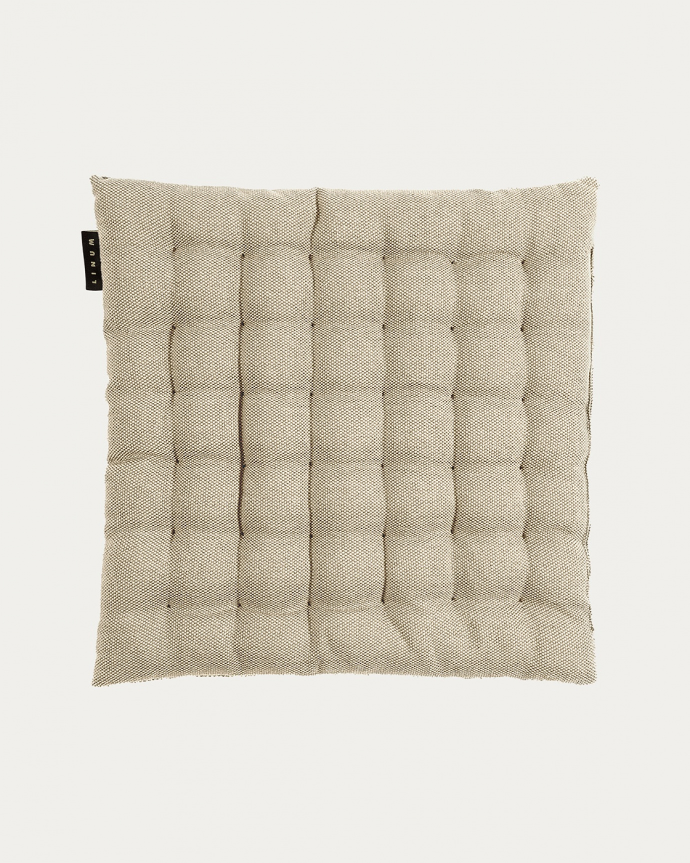 Produktbild bronsbrun PEPPER sittdyna av mjuk bomull med återvunnen polyesterfyllning från LINUM DESIGN. Storlek 40x40 cm.