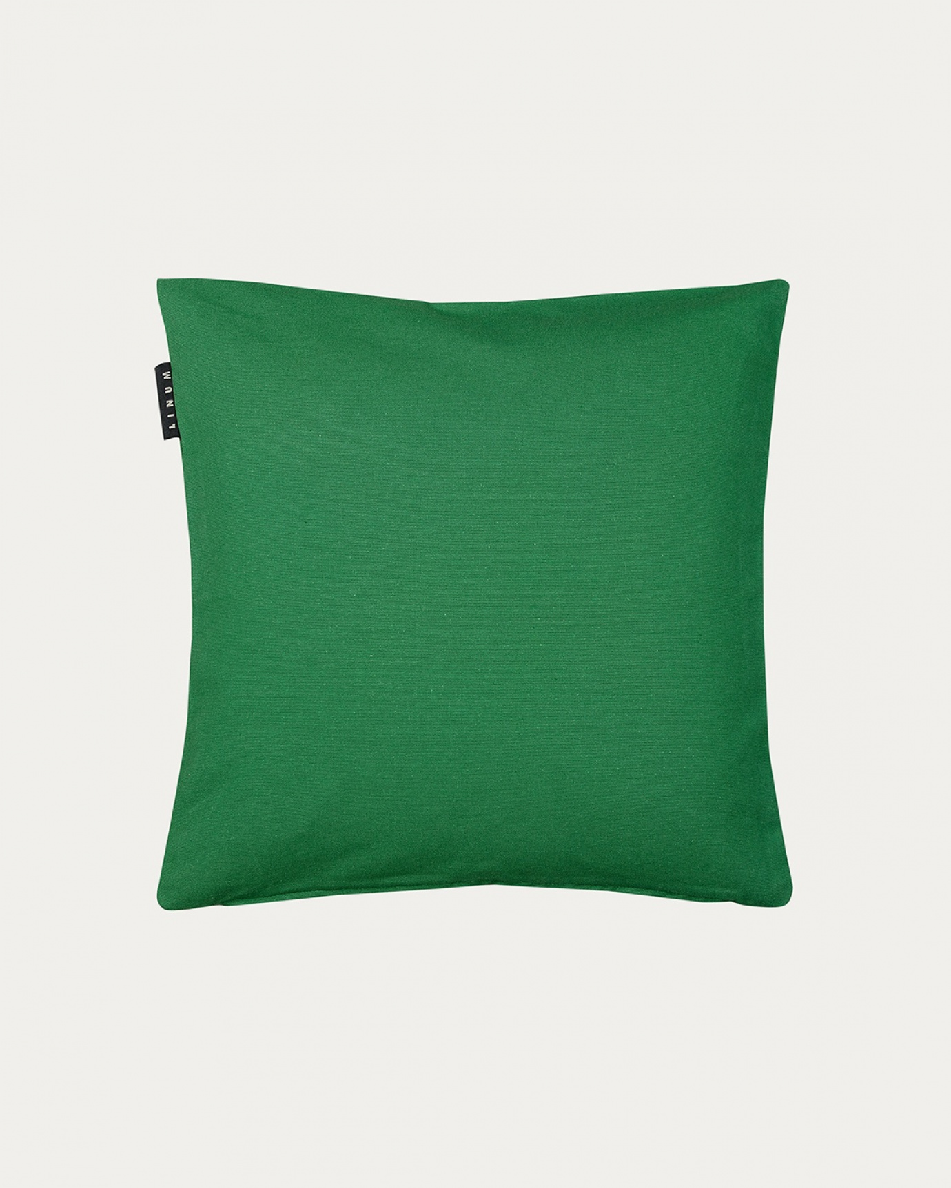 Product image meadow green ANNABELL cushion cover made of soft cotton from LINUM DESIGN. Size 40x40 cm.
