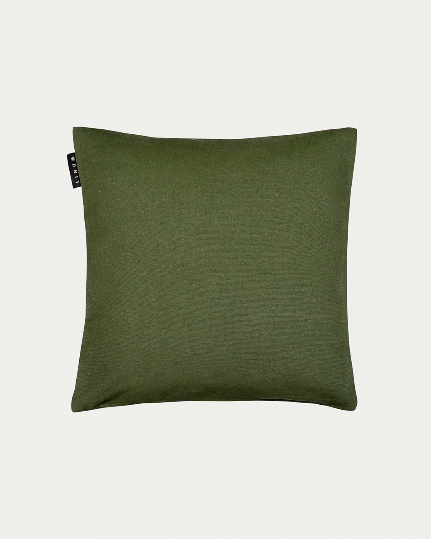 Produktbild dunkles olivgrün ANNABELL Kissenhülle aus weicher Baumwolle von LINUM DESIGN. Größe 40x40 cm.