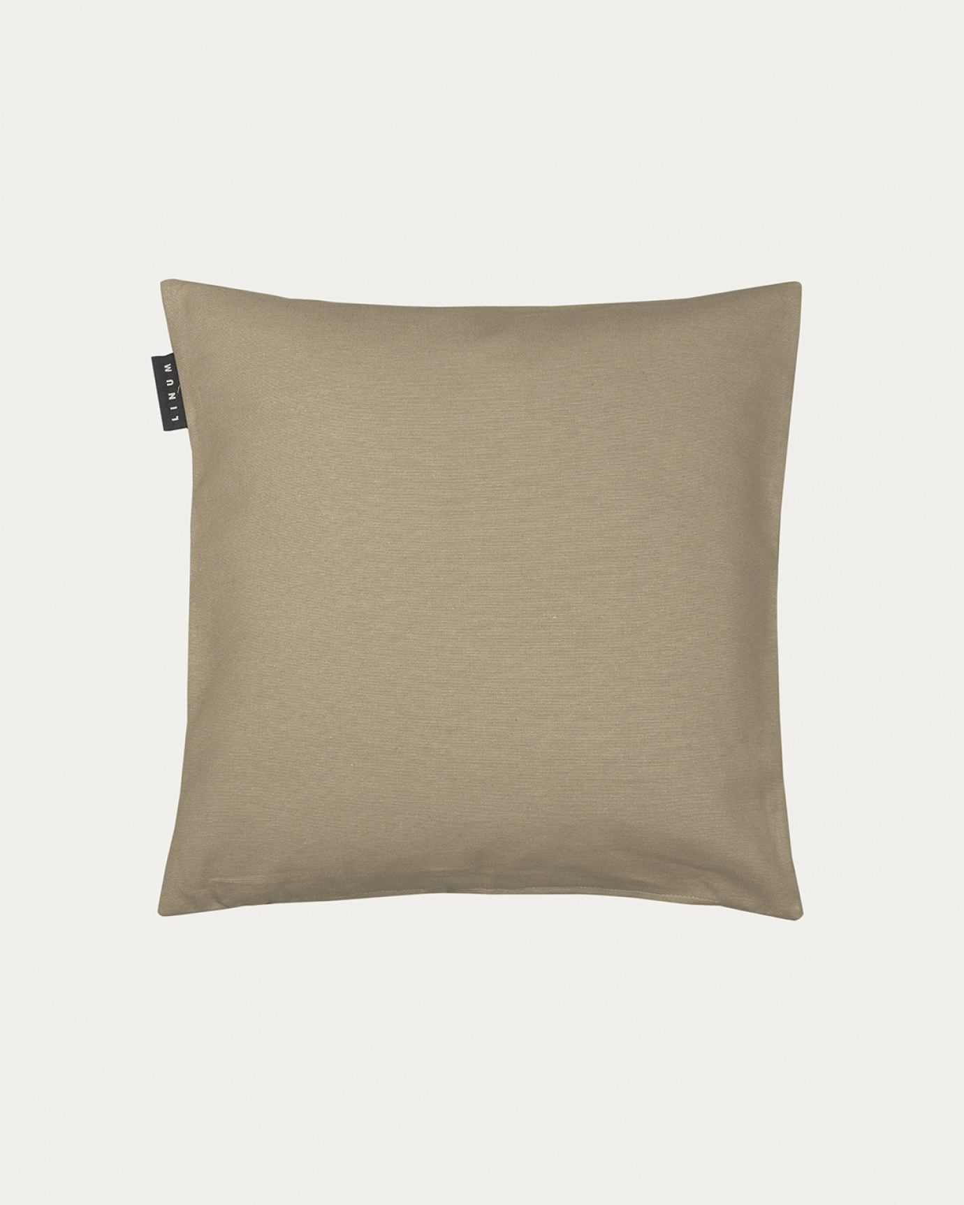 Product image light bear brown ANNABELL cushion cover made of soft cotton from LINUM DESIGN. Size 40x40 cm.