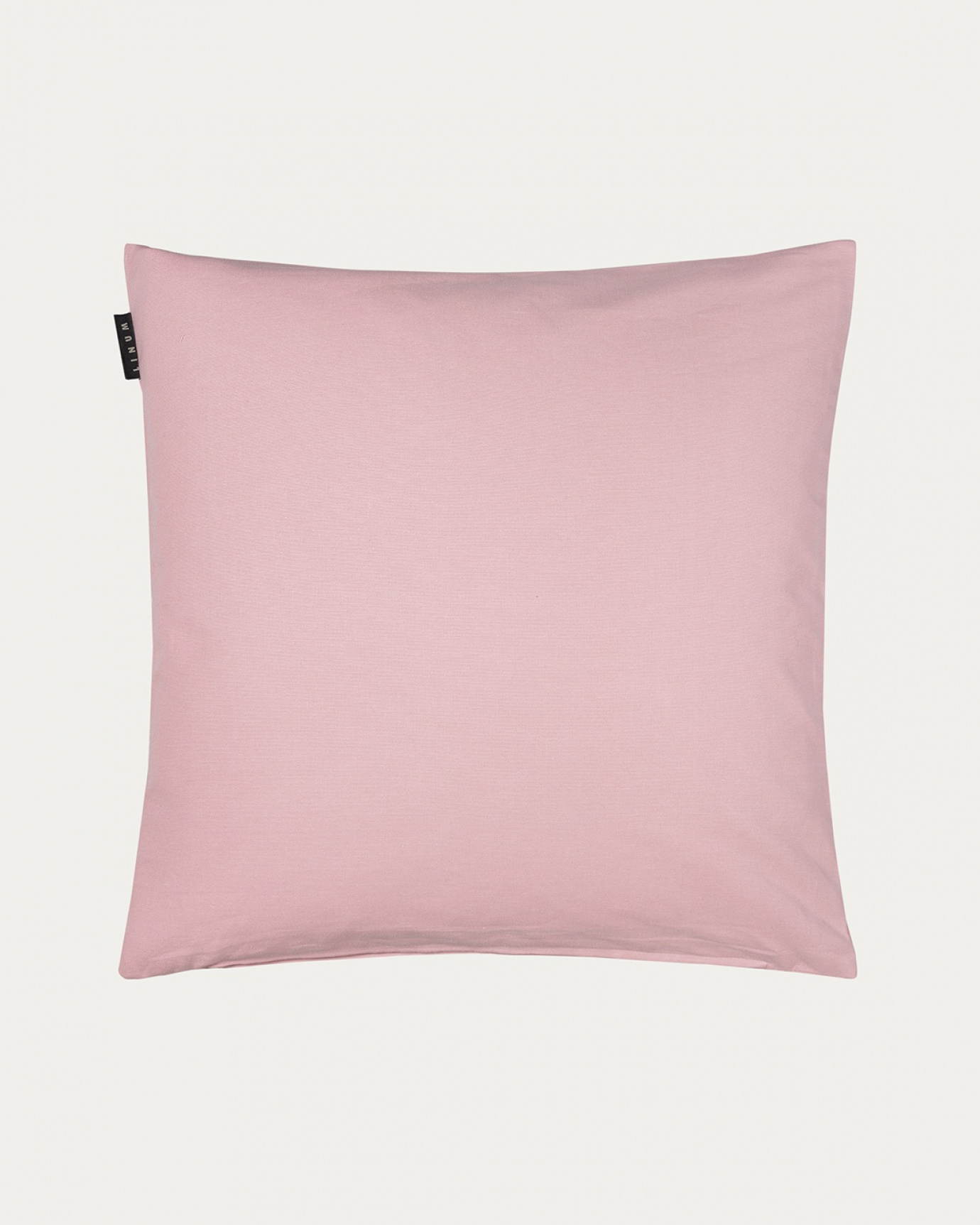 Produktbild dammig rosa ANNABELL kuddfodral av mjuk bomull från LINUM DESIGN. Storlek 50x50 cm.
