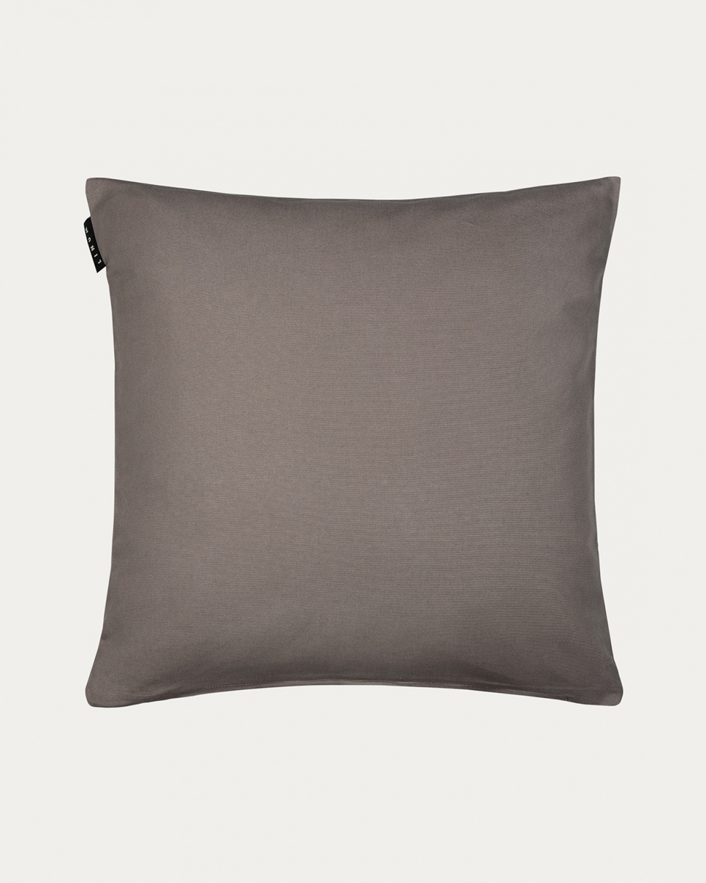 Produktbild maulwurfbraun ANNABELL Kissenhülle aus weicher Baumwolle von LINUM DESIGN. Größe 50x50 cm.