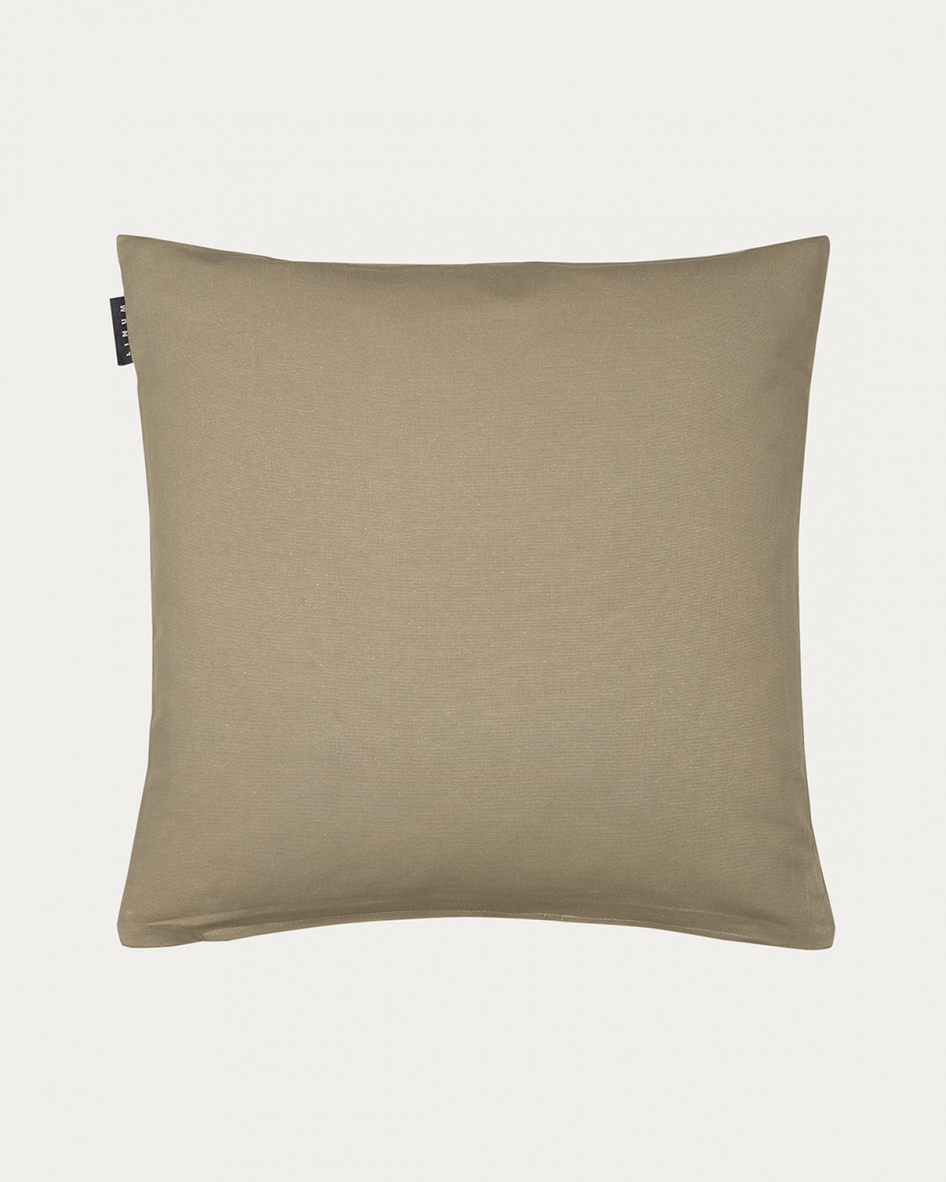 Product image light bear brown ANNABELL cushion cover made of soft cotton from LINUM DESIGN. Size 50x50 cm.