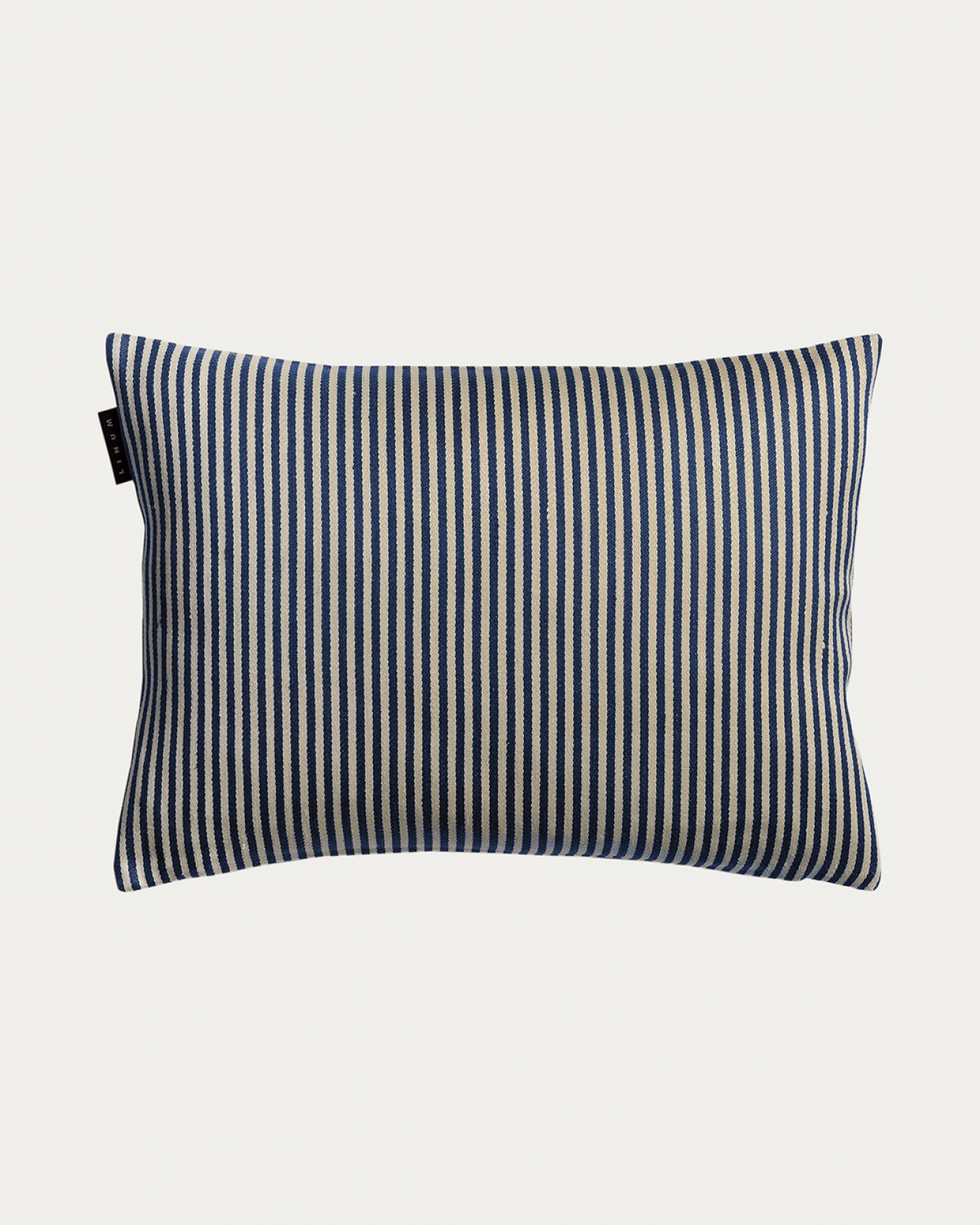 Product image ink blue CALCIO cushion cover with thin stripes of 77% linen and 23% cotton from LINUM DESIGN. Size 35x50 cm.