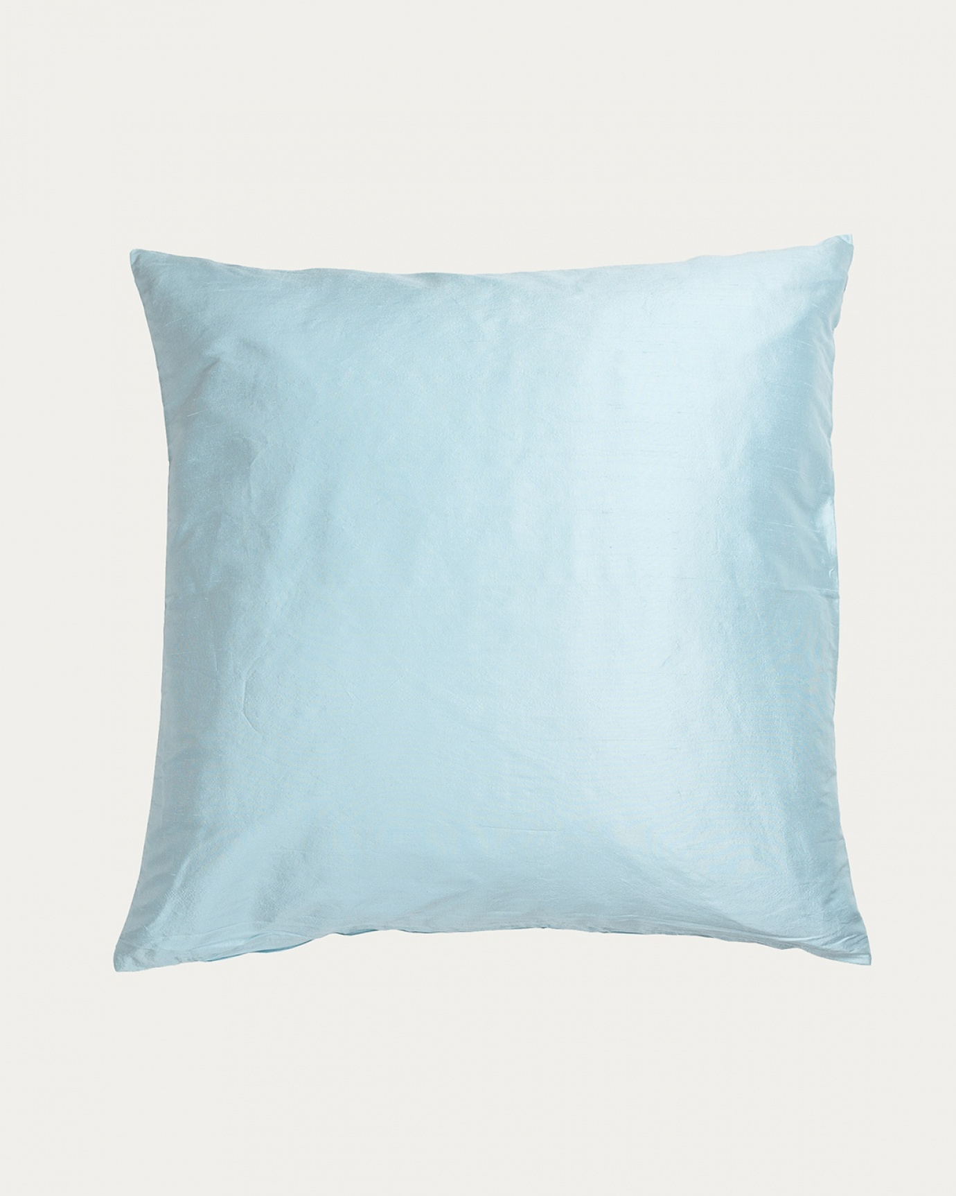 Product image baby blue DUPION cushion cover made of 100% dupion silk from LINUM DESIGN. Size 50x50 cm.