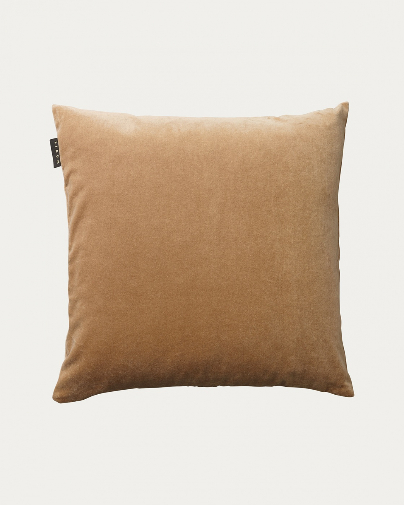Product image camel brown PAOLO cushion cover in soft cotton velvet from LINUM DESIGN. Size 50x50 cm.