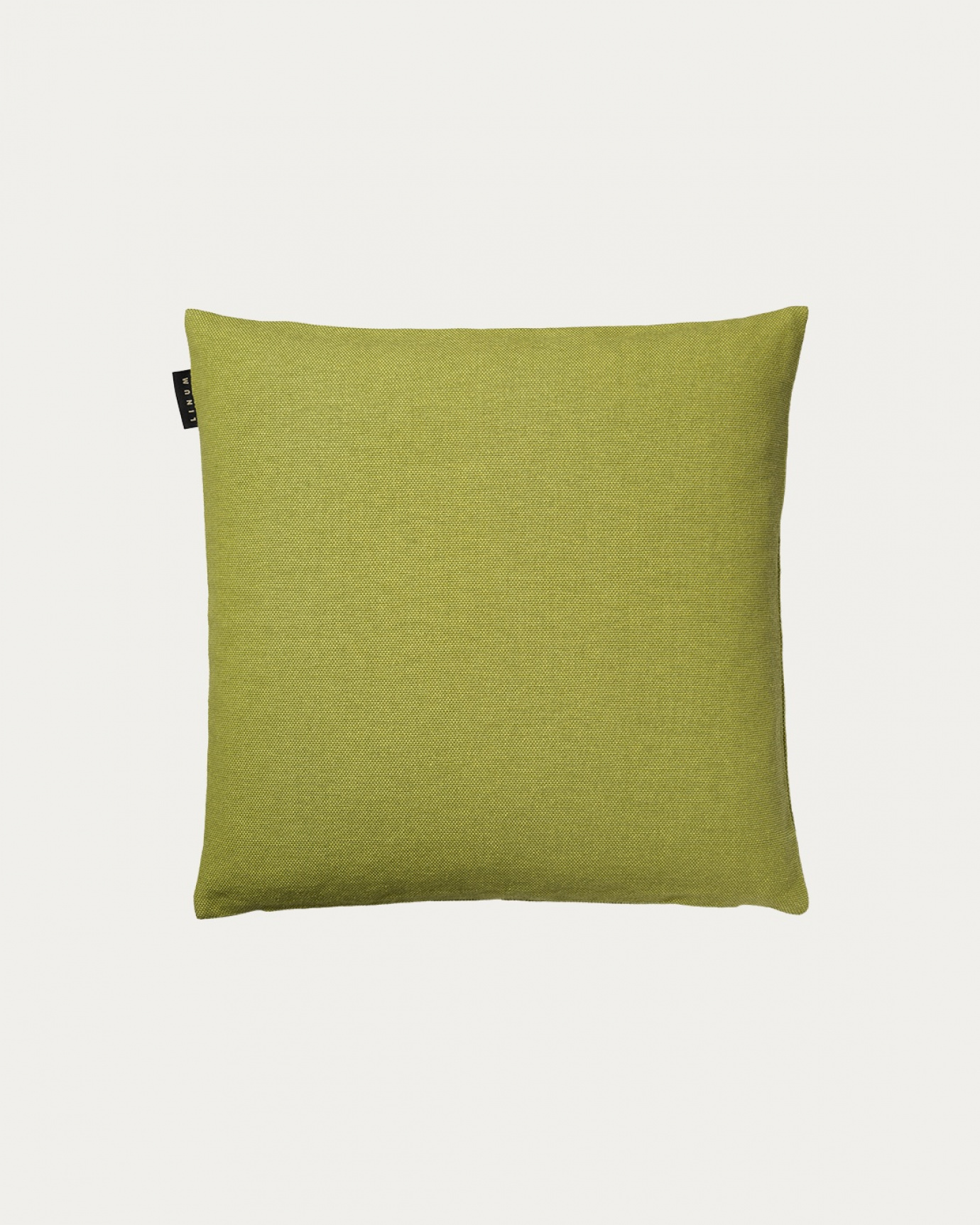 Product image moss green PEPPER cushion cover made of soft cotton from LINUM DESIGN. Easy to wash and durable for generations. Size 40x40 cm.