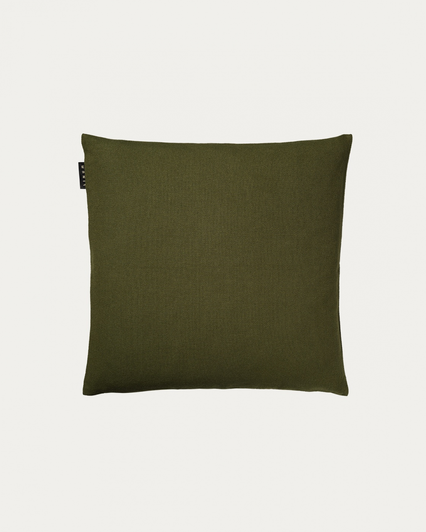 Produktbild dunkles olivgrün PEPPER Kissenhülle aus weicher Baumwolle von LINUM DESIGN. Einfach zu waschen und langlebig für Generationen. Größe 40x40 cm.