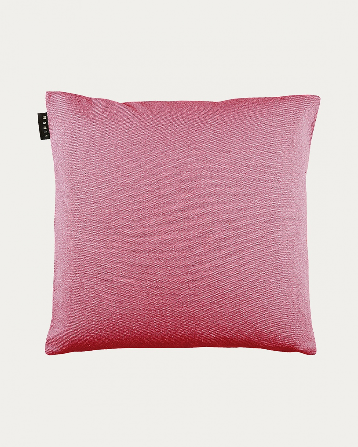 Product image cerise red PEPPER cushion cover made of soft cotton from LINUM DESIGN. Easy to wash and durable for generations. Size 50x50 cm.