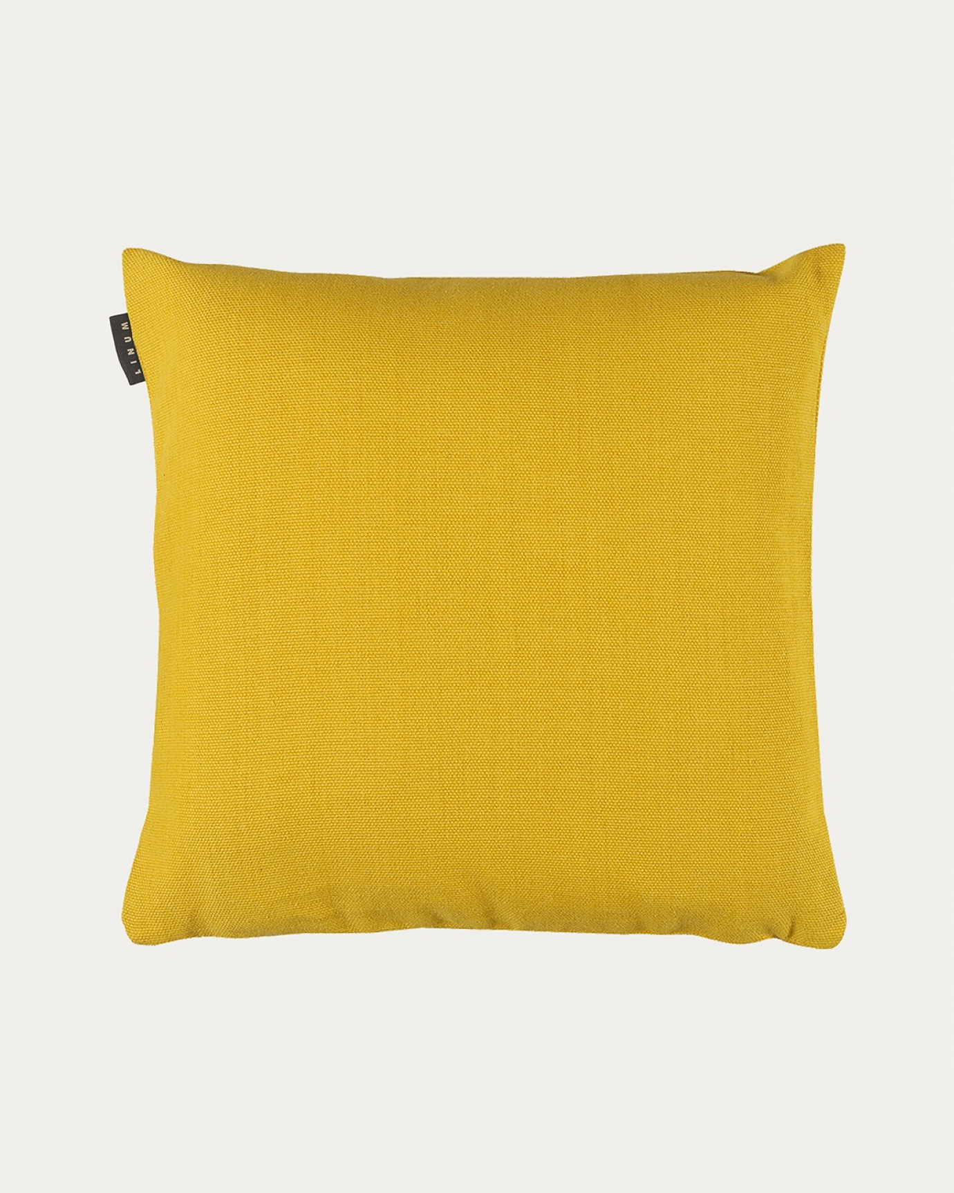 Product image tangerine yellow PEPPER cushion cover made of soft cotton from LINUM DESIGN. Easy to wash and durable for generations. Size 50x50 cm.