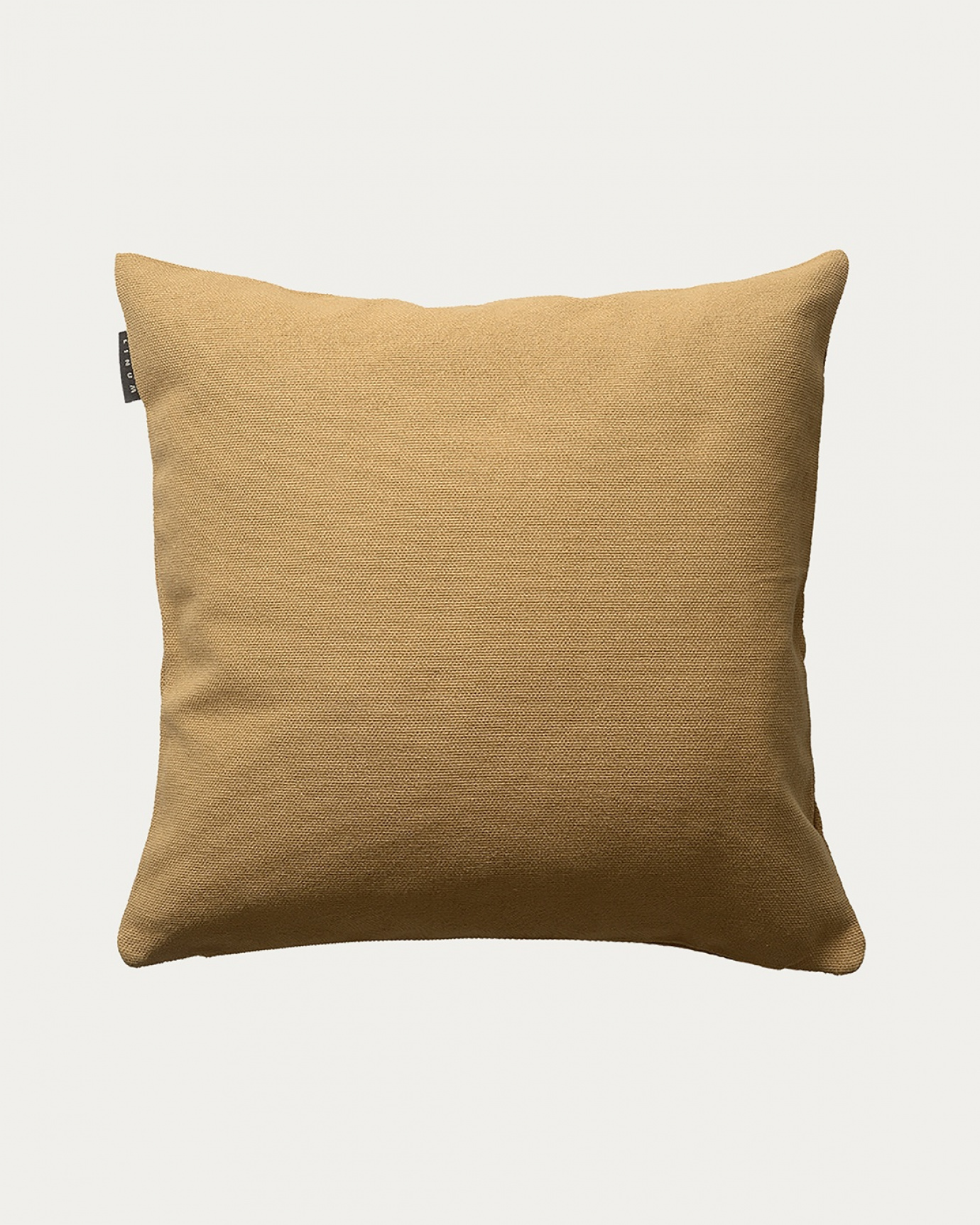 Product image straw yellow PEPPER cushion cover made of soft cotton from LINUM DESIGN. Easy to wash and durable for generations. Size 50x50 cm.