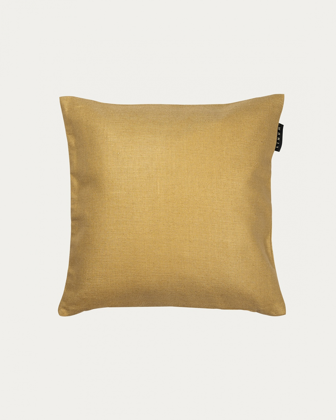 Product image straw yellow SETA cushion cover made of 100% raw silk that gives a nice lustre from LINUM DESIGN. Size 40x40 cm.