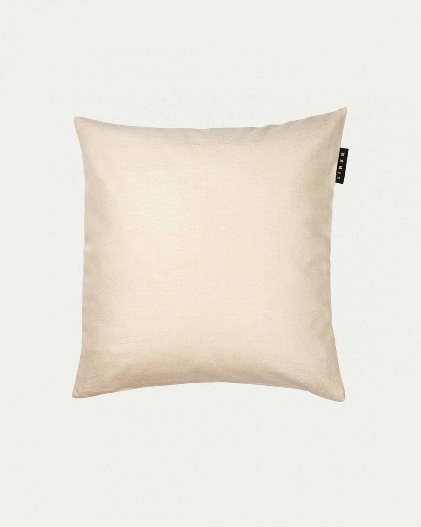Product image light beige SETA cushion cover made of 100% raw silk that gives a nice lustre from LINUM DESIGN. Size 40x40 cm.