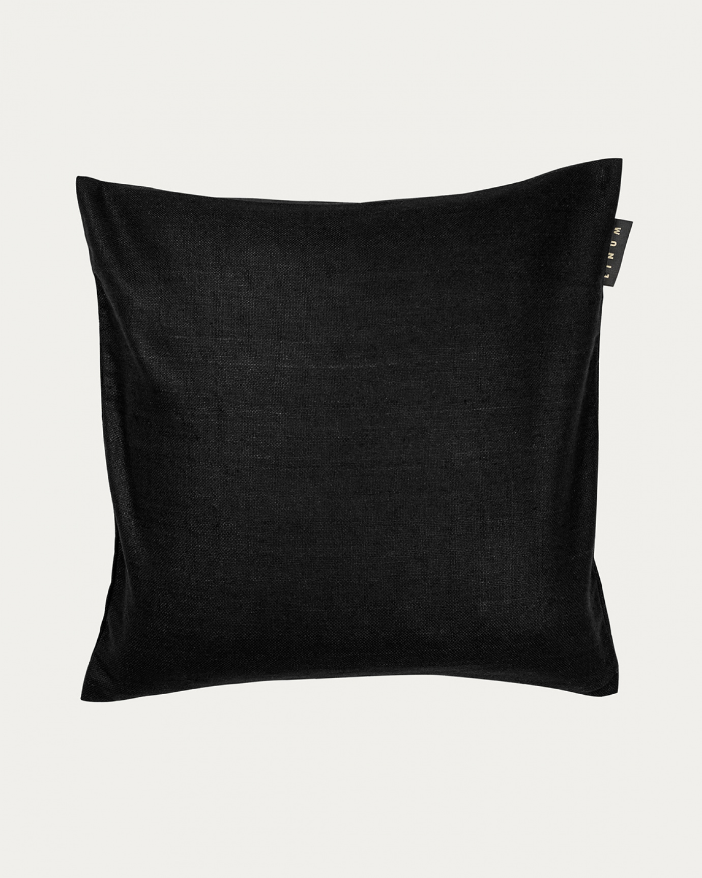 Product image black SETA cushion cover made of 100% raw silk that gives a nice lustre from LINUM DESIGN. Size 50x50 cm.